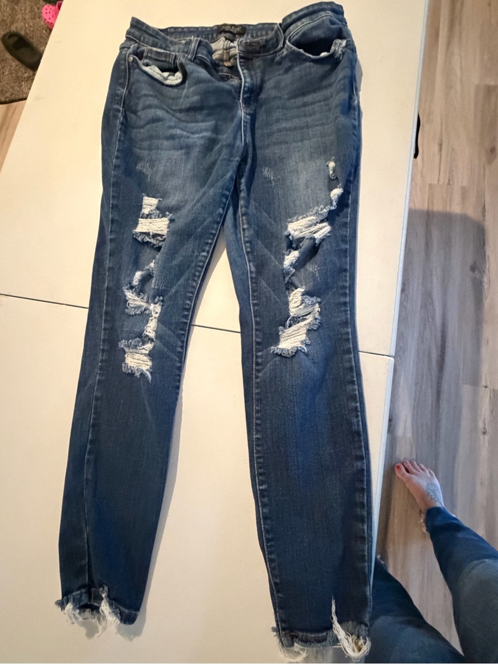 Judy Blue Medium Wash Ripped Skinny Jeans